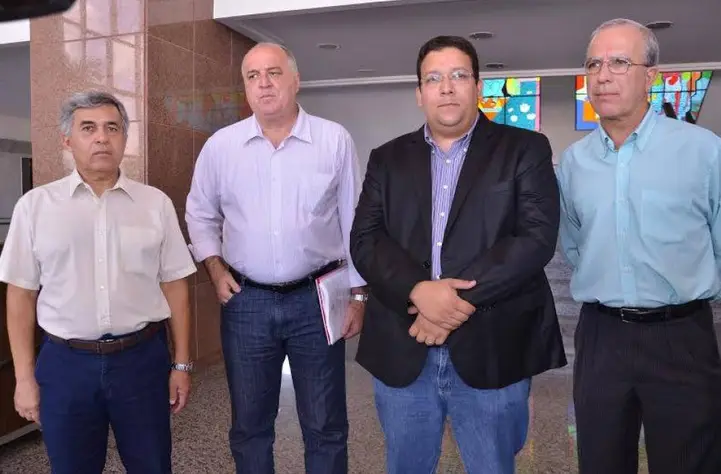 Marcelo Anuncia que pagamento de dezembro será feito em quatro parcelas e exonera todos os funcionários comissionado