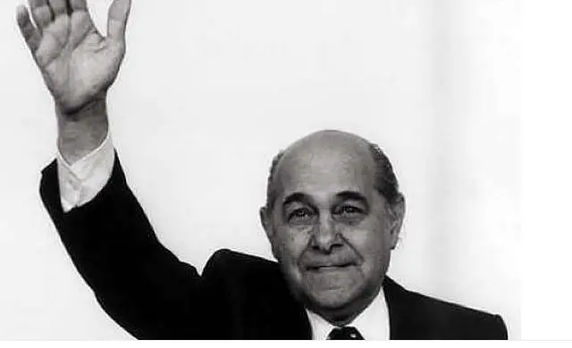 Há 30 anos, eleição indireta encerrava regime militar