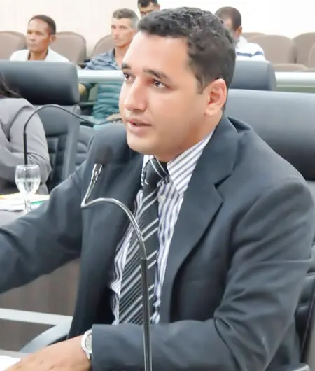 Vereador Luciano Santana apoia projetos sociais no Setor Barros
