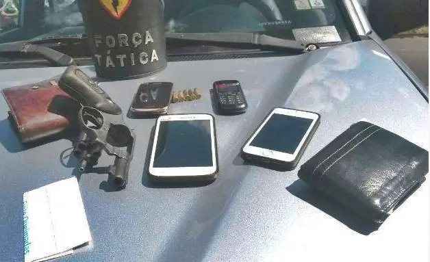 PM em Araguaína localiza arma de fogo em poder de dois menores