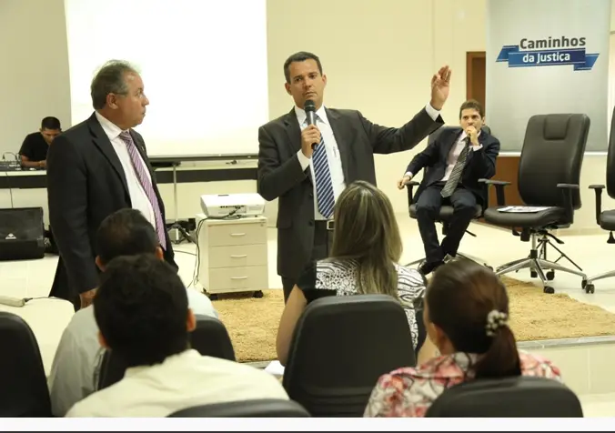 Em Xambioá, presidente desafia servidores e juízes a encontrarem causas e soluções para congestionamento