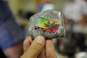 909986- ocupação_ tropas federais_ favela da maré_drogas_ armas-3627