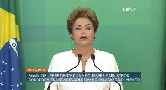 Dilma diz que recebeu com indignação abertura de processo de impeachment