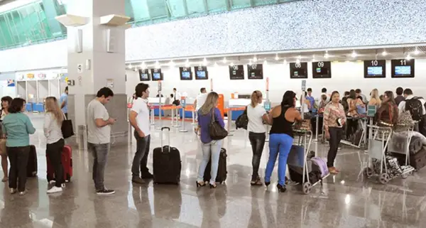 Procon orienta consumidores que planejam viajar nas férias