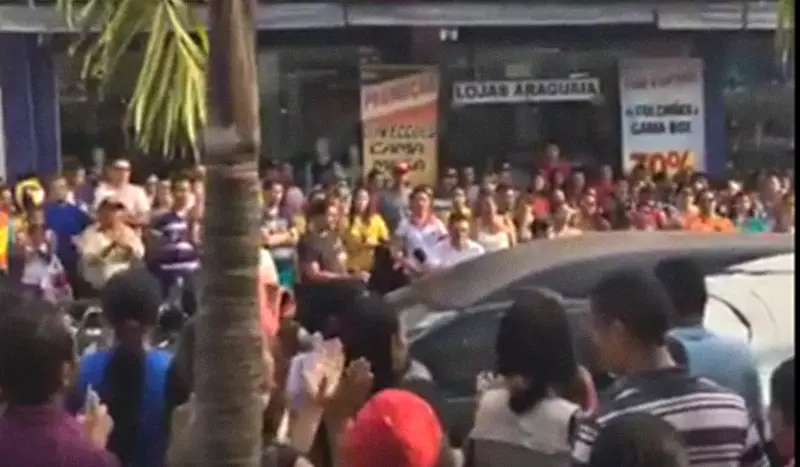 Araguainenses protestam contra a criminalidade e pedem mais segurança para cidade