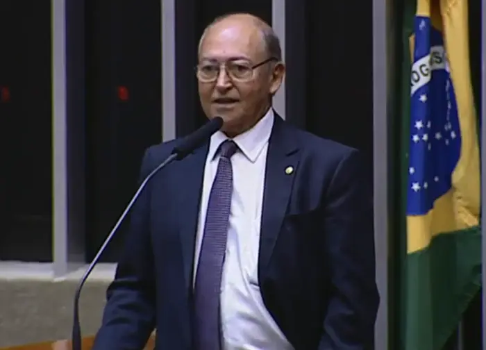 Na Tribuna da Câmara, Lázaro Botelho parabeniza Carlesse e reforça apoio à “Gestão Municipalista”