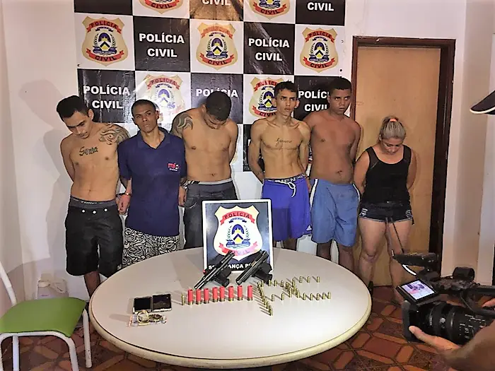 Foragidos do presídio Barra da Grota são presos em uma casa em Araguaína