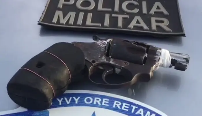 Adolescente atira contra PMs e acaba detido após perseguição em Araguaína