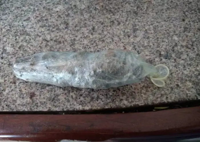 Mulher é presa ao tentar entrar em presídio com droga nas partes íntimas