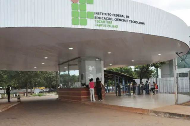 Justiça Federal determina contratação de profissionais de Libras para atuação imediata no IFTO