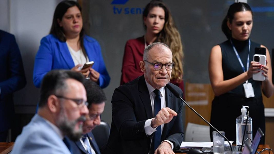 CCJ aprova porte de arma para agentes socioeducativos e oficiais de justiça Fonte: Agência Senado