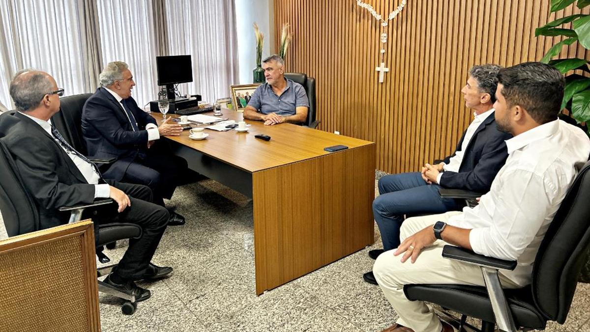 Presidente da Aleto recebe visita institucional do governador em exercício