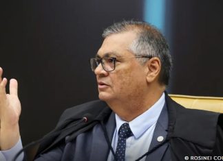 Dino suspende verbas indenizatórias e reforça pedido de veto a projetos