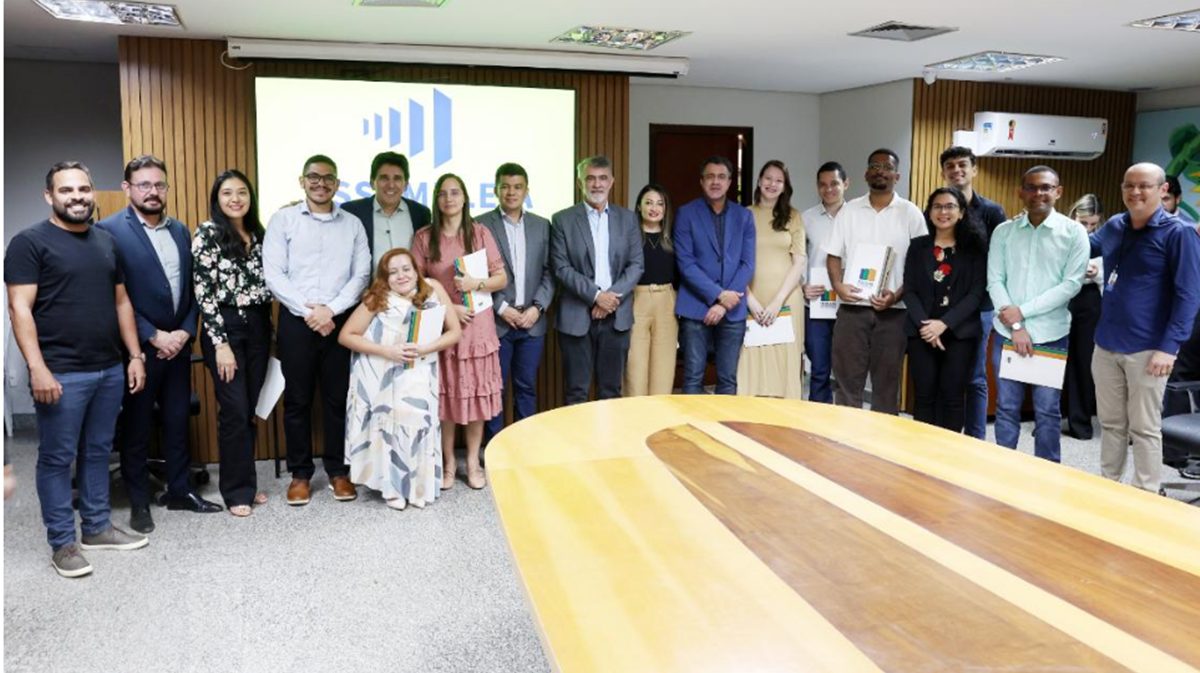 Aleto empossa novos servidores e chega perto da meta estabelecida para 2025