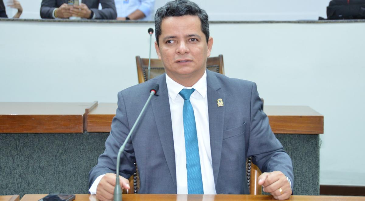 Deputado Jorge Frederico apresenta projeto para garantir insalubridade máxima a maqueiros e profissionais de higienização da saúde