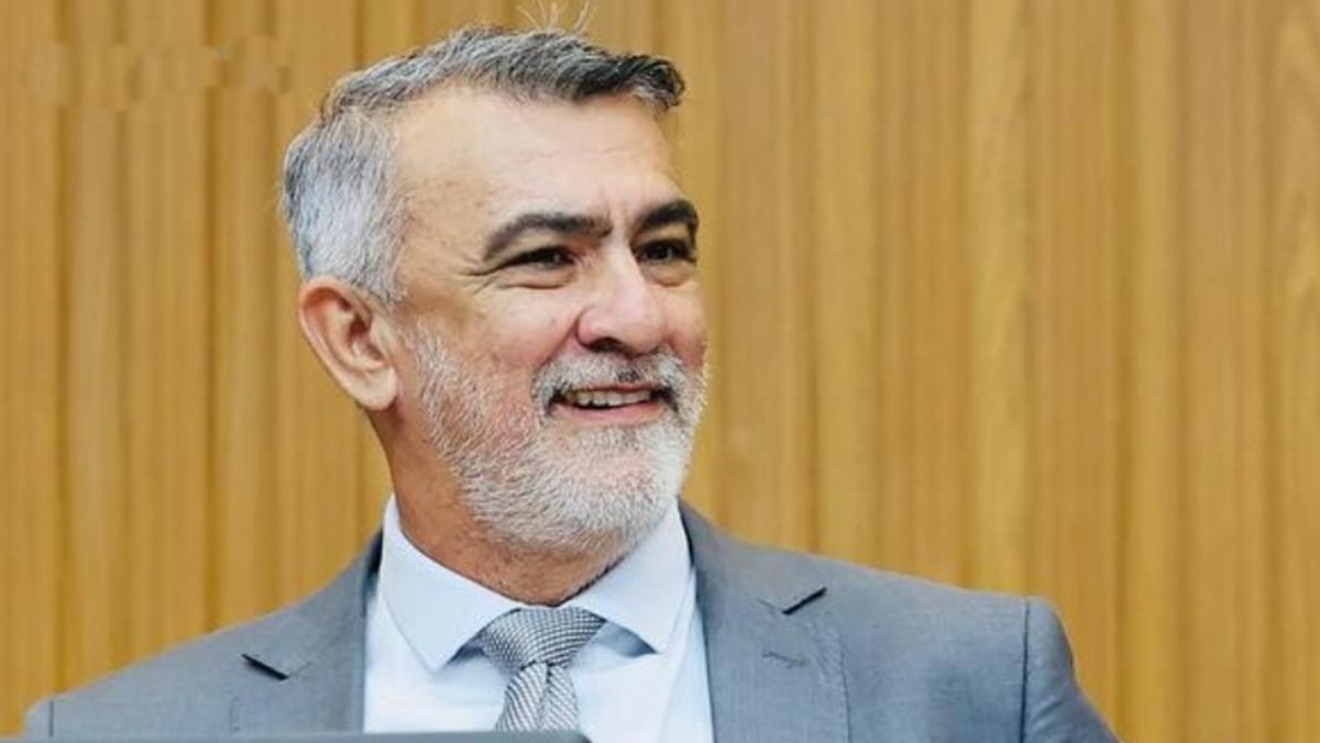 Movimentação política de Amélio Cayres perde ritmo e gera apreensão em aliados