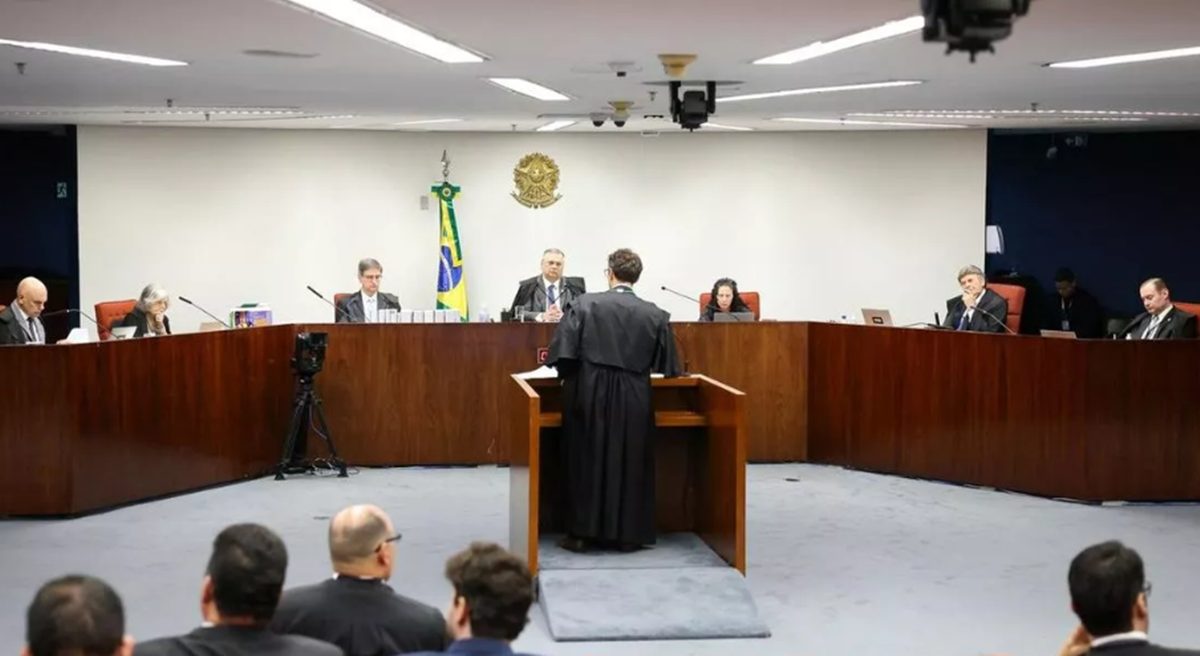 STF retoma julgamento do núcleo que espalhou fake news sobre urnas e incentivou ataques às instituições após eleições de 2022