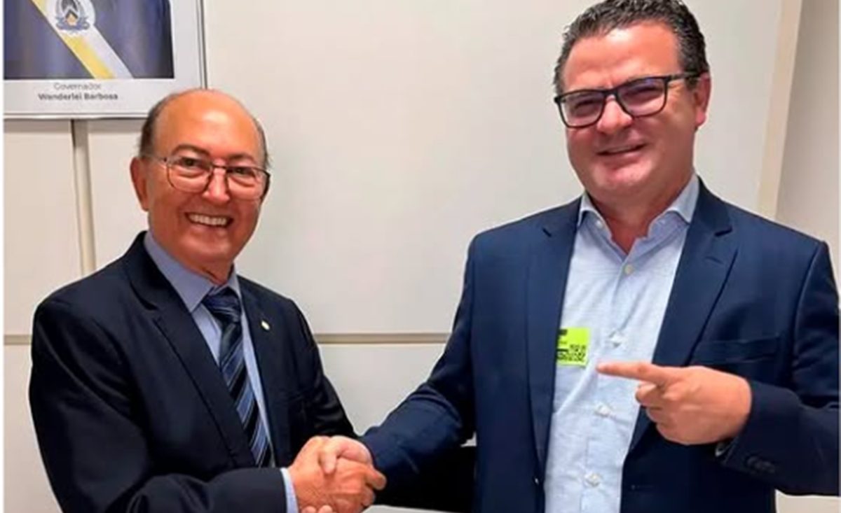 Prefeito de Pedro Afonso comemora liberação de R$ 3 milhões para a saúde, destinados pelo deputado Lázaro Botelho