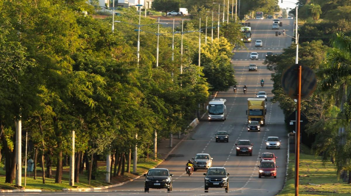Veículos com placas de final 6, 7 e 8 têm até 30 de novembro para pagar licenciamento sem multas e juros