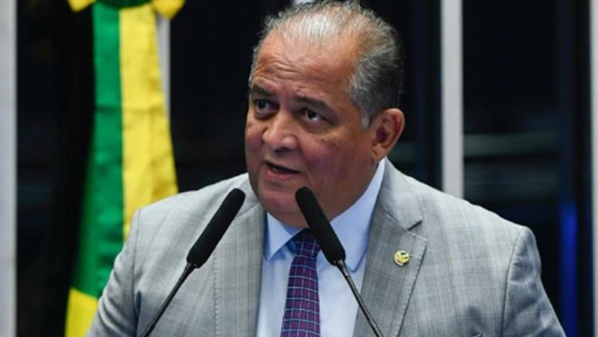 Ausência de Eduardo Gomes na inauguração da ponte em Xambioá gera críticas de morador