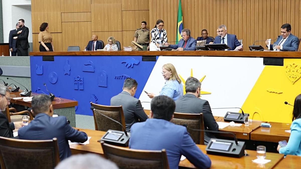 Assembleia Legislativa aprova novo PCCR da Educação com aumentos salariais de até 61%