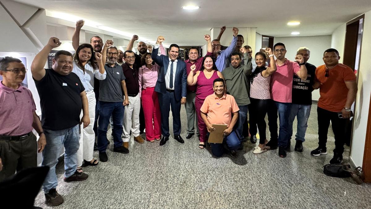 “Dia histórico para a Educação”, comemora Marcus Marcelo após aprovação do novo PCCR na Assembleia