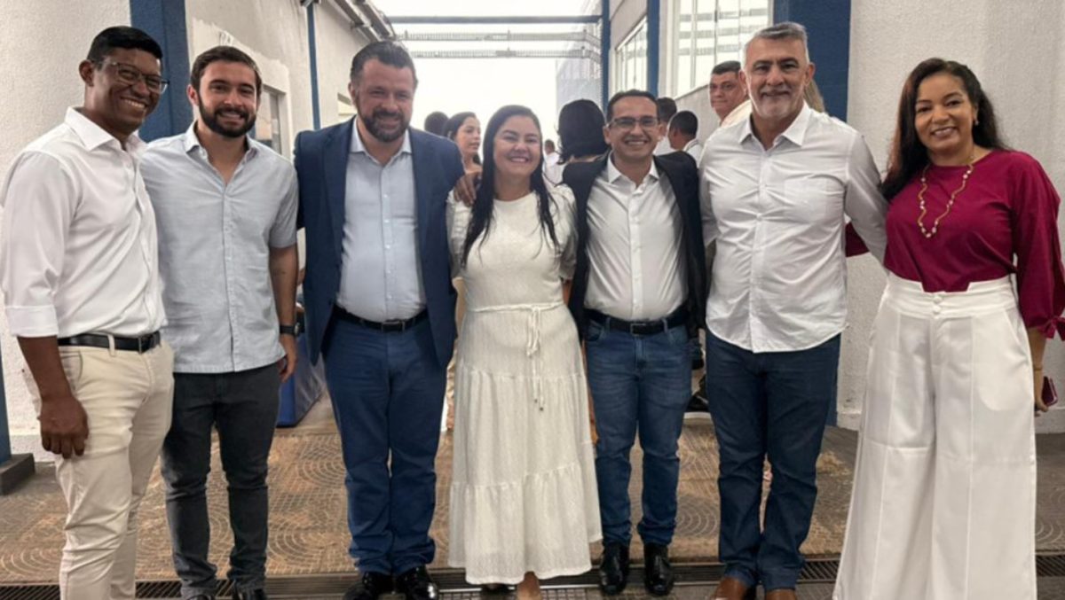 Amélio Cayres recebe homenagem da Unirg pela luta para ampliação do ensino superior