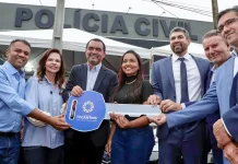 Wanderlei Barbosa entrega viaturas e complexo de delegacias à Polícia Civil no sul de Palmas