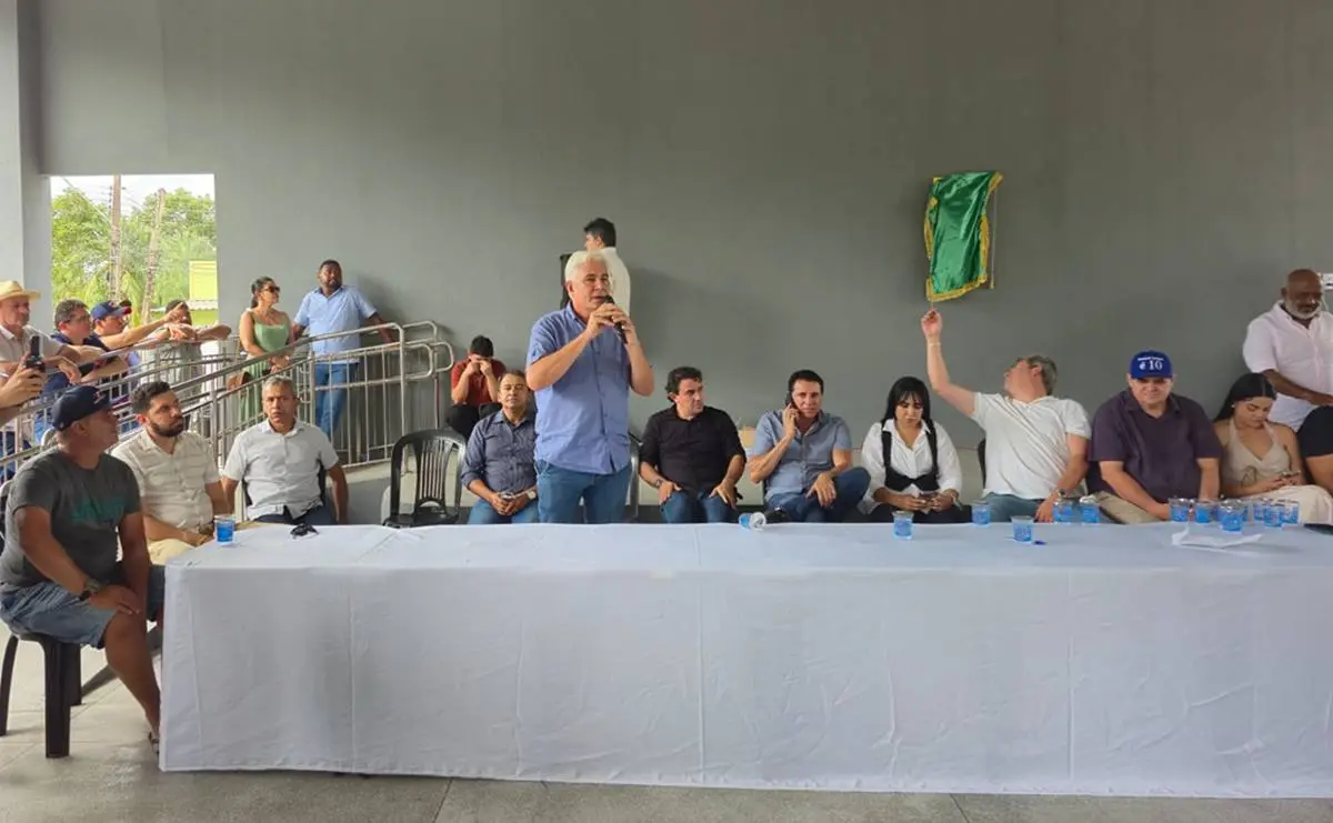 Eduardo Madruga faz discurso emocionado e destaca parcerias políticas durante os 43 anos de Wanderlândia