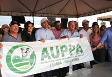 Governador Wanderlei Barbosa prestigia vaquejada de Paranã e destaca importância cultural da festa