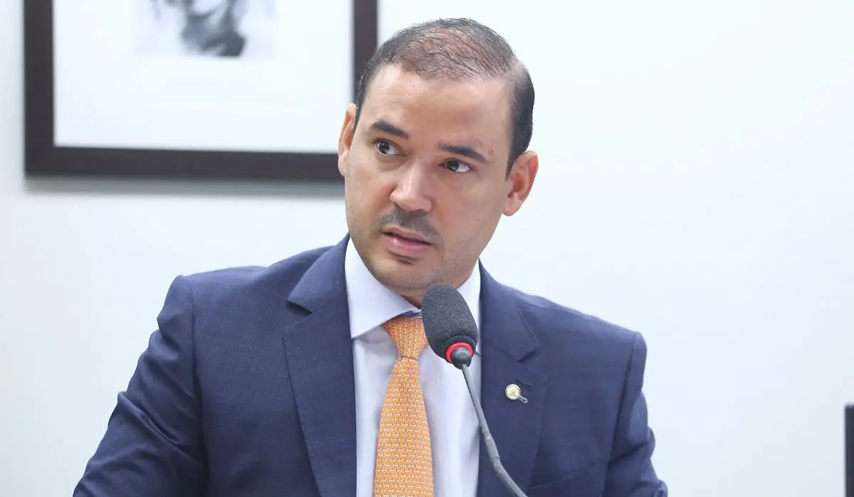 Vicentinho Júnior agradece apoio de liderança do funcionalismo e elenca serviços prestados aos servidores públicos