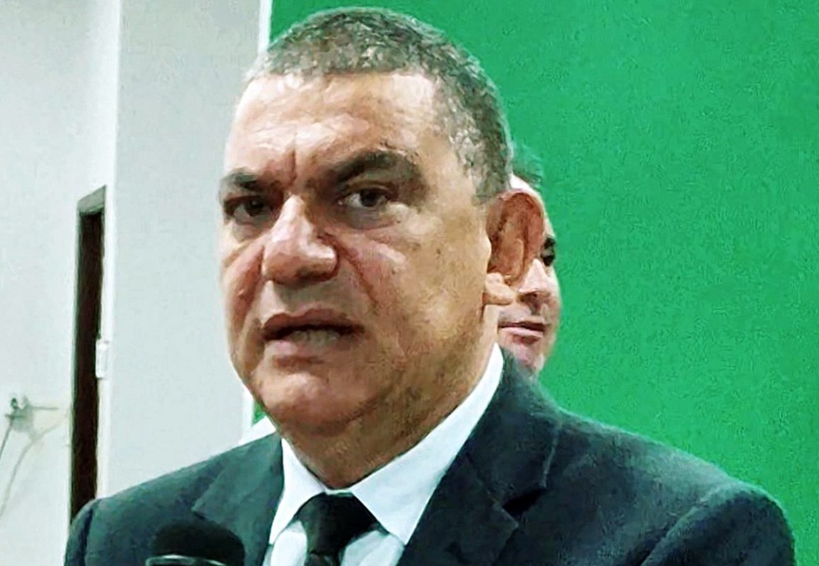 Perfil moderado e presença contínua nas ruas elevam aprovação de Gideon Soares em Araguaína