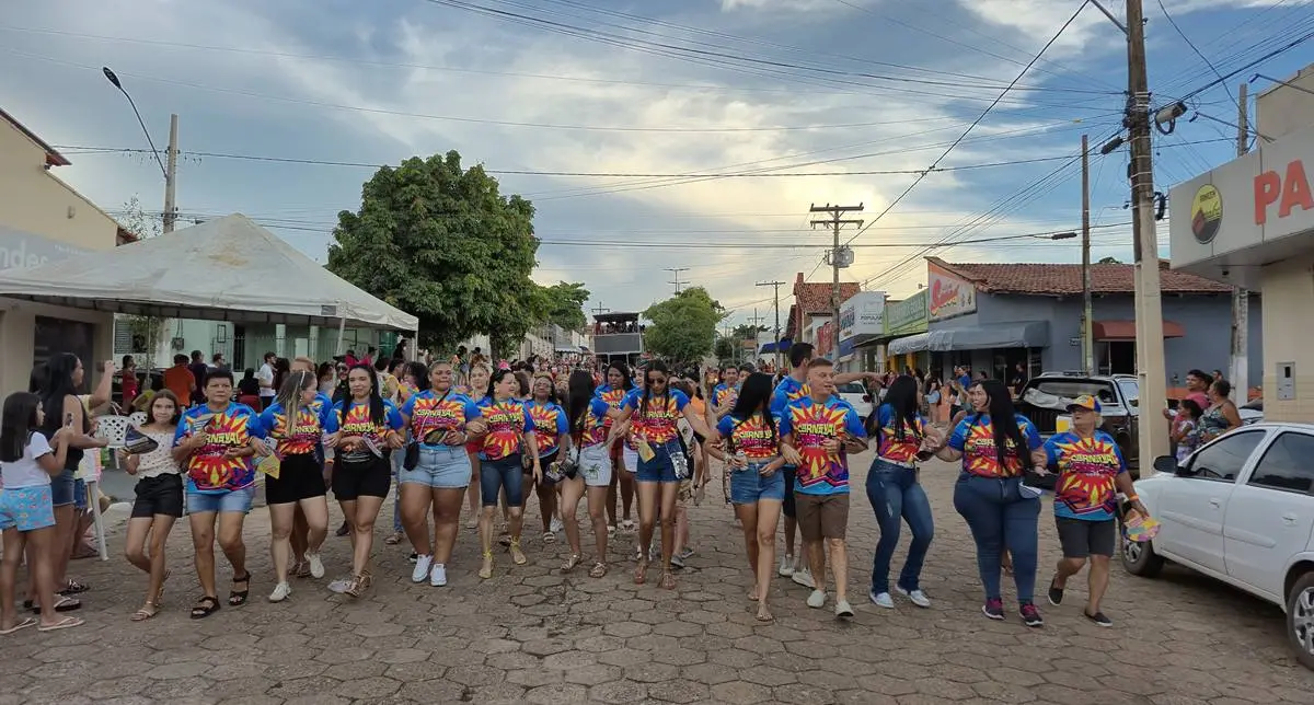 Xambioá abre Carnaval 2026 com multidão no tradicional ‘Bloco das Piranhas’