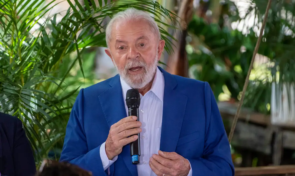 Presidente Lula destaca combate ao feminicídio em pronunciamento do Dia da Mulher e defende fim da escala 6×1