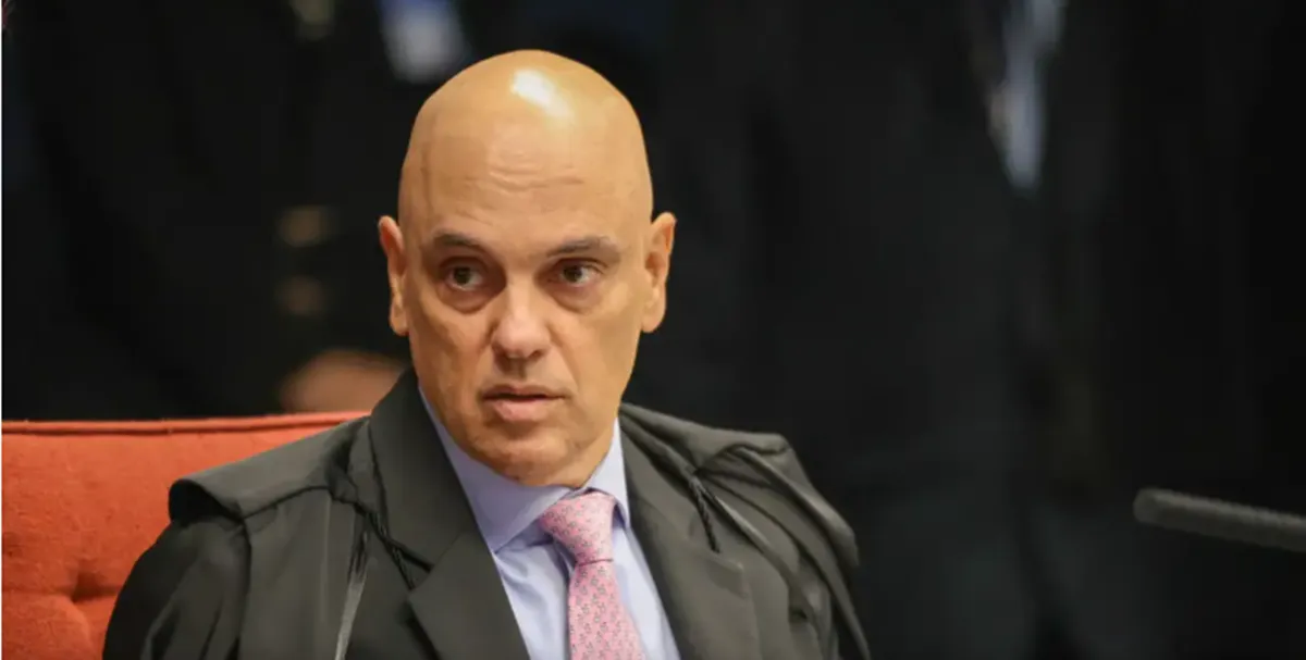 Moraes expede mandado de soltura que autoriza domiciliar a Bolsonaro