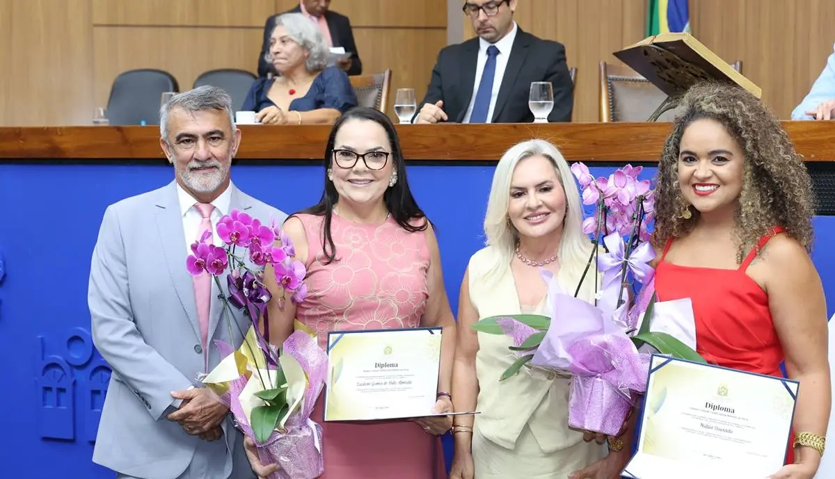 Amélio Cayres homenageia lideranças femininas em Sessão Solene do Dia da Mulher na Aleto