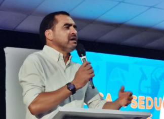 Em Araguaína, Wanderlei Barbosa exalta gestão de Fábio Vaz na Educação, celebra prêmios e anuncia futuro político do secretário