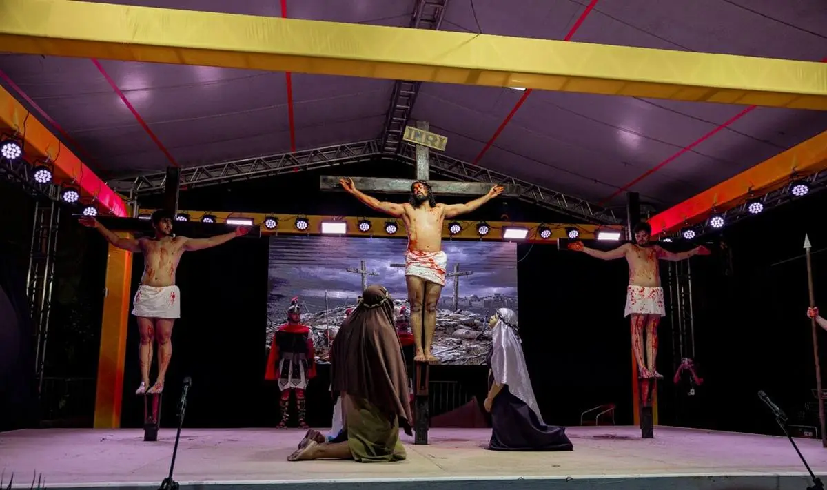 Encenação da Via Sacra reúne grande público e integra programação da Semana Santa em Paraíso
