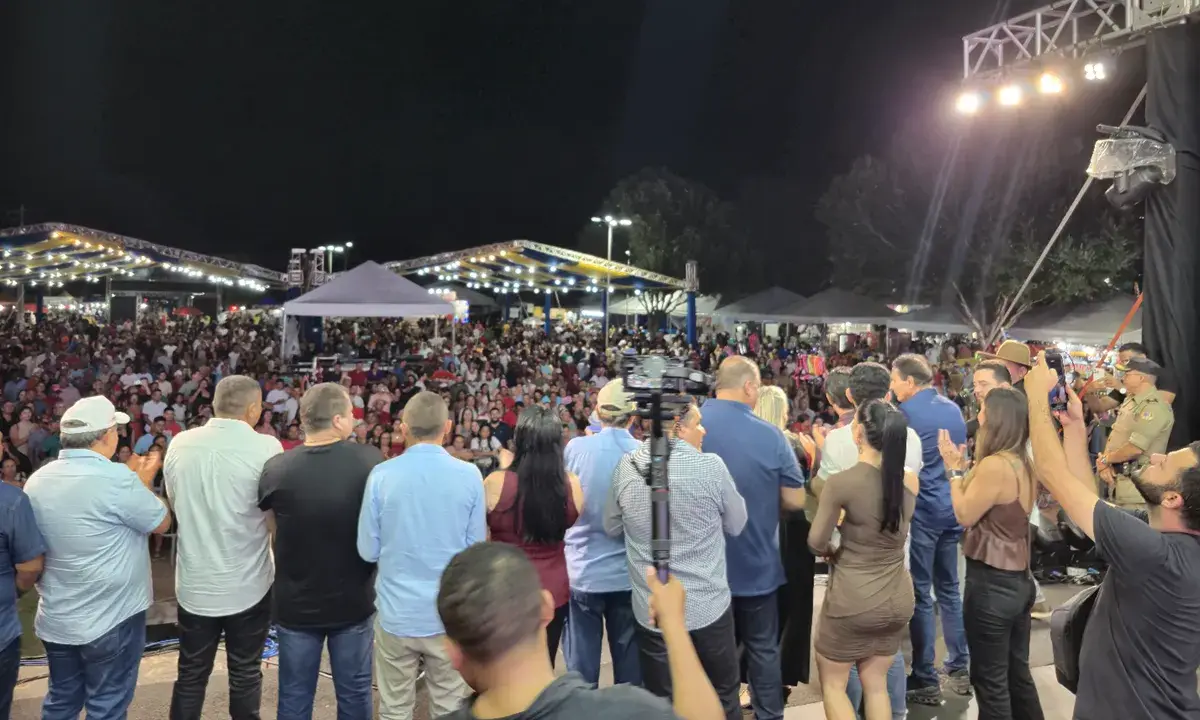 Barra do Ouro celebra 30 anos com shows nacionais, discursos e forte presença política
