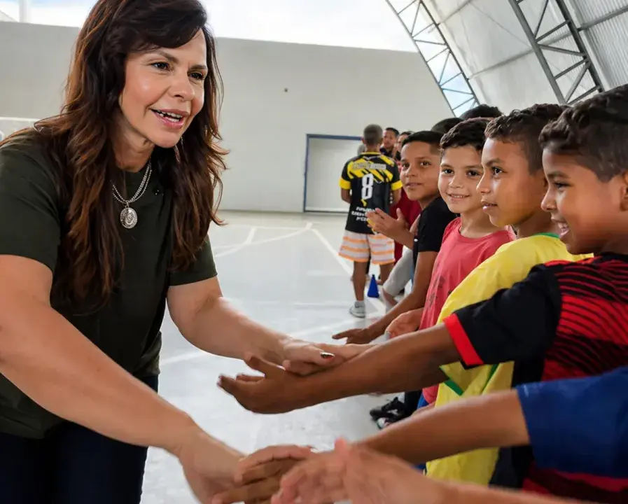 Dorinha percorre interior do Tocantins e surpreende analista político com receptividade popular