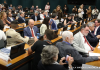 Pedido de vista adia votação da PEC do fim da 6×1 na CCJ da Câmara