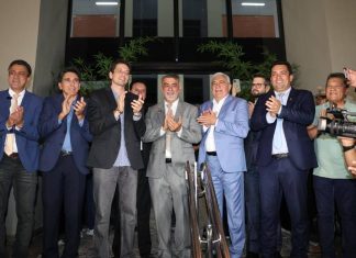 Deputados ressaltam trabalho de Amélio na inauguração de prédio administrativo