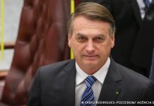 Alexandre de Moraes decide manter Bolsonaro em prisão domiciliar