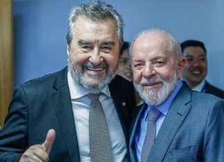 Célio Moura reforça pré-candidatura à Câmara Federal com defesa de programas sociais e combate às desigualdades