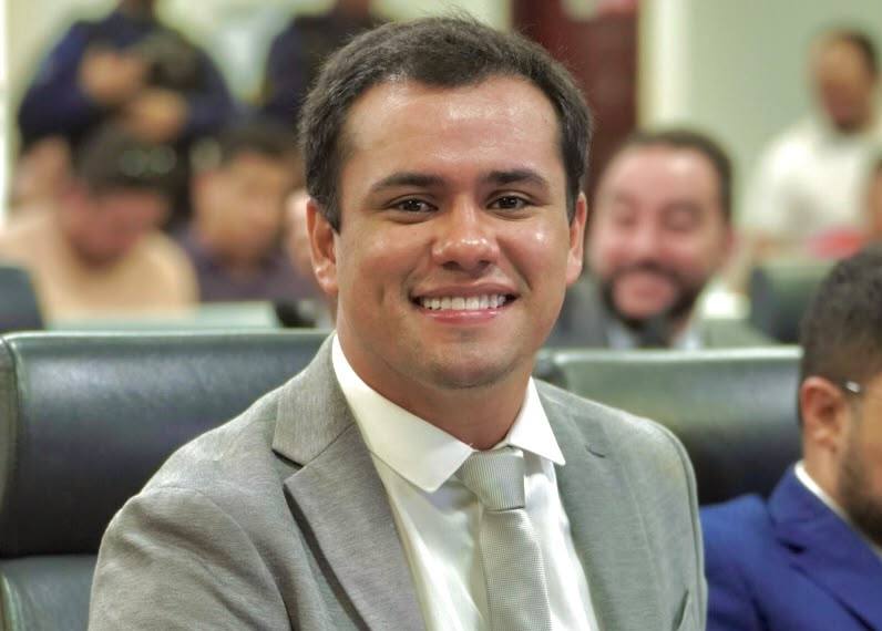 Lucas Campelo apresenta requerimento pela criação do vale-alimentação para os servidores municipais