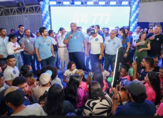 Emoção marca visita de Eduardo Gomes (PL) a Ananás e Araguatins