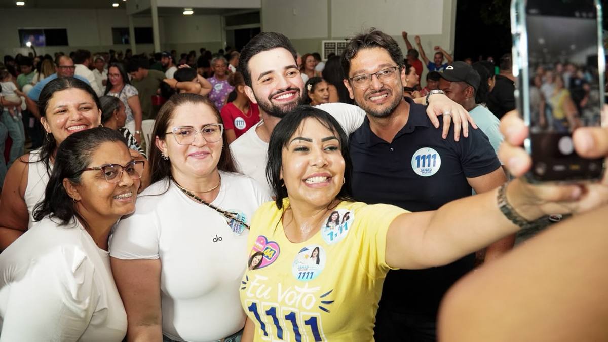 Sandro Bandeira reúne mais de mil pessoas em Araguaína em apoio a Janad Valcari e Marcos Júnior