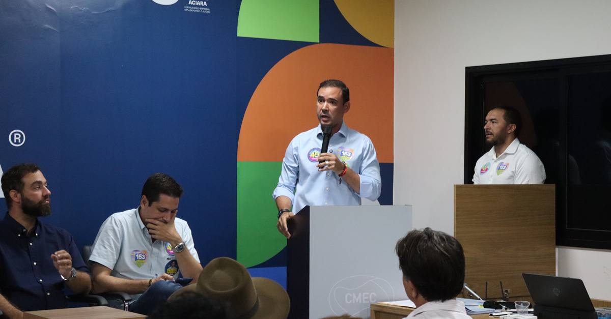 Vicentinho Júnior defende parceria com setor produtivo e promete desburocratização em encontro com empresários de Araguaína