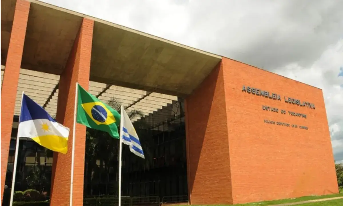 Deputado do Tocantins pode ter até 65 assessores no gabinete; veja os salários