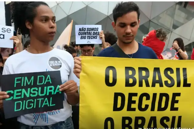 Entidades levam ao TSE nota contra censura e falta de transparência das redes sociais